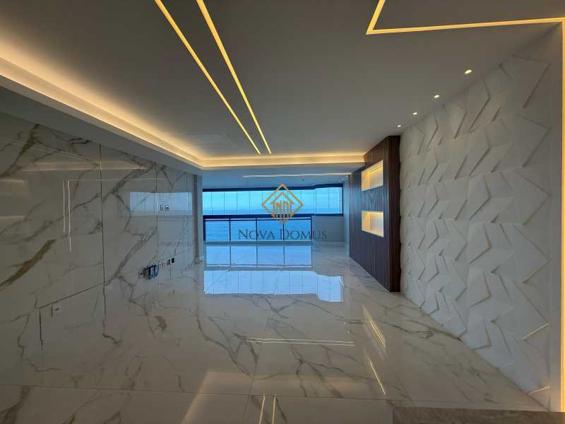 Cobertura à venda com 5 quartos, 550m² - Foto 4