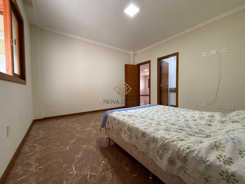 Casa à venda com 2 quartos, 260m² - Foto 11