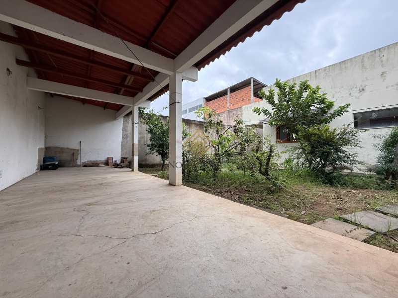 Casa à venda com 2 quartos, 260m² - Foto 26