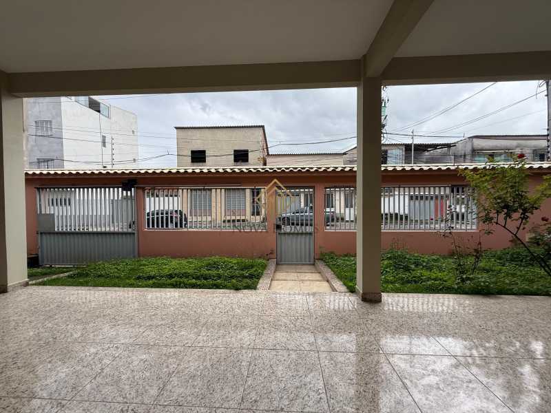 Casa à venda com 2 quartos, 260m² - Foto 30