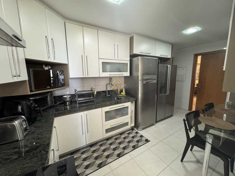 Apartamento, 4 quartos, 196 m² - Foto 15