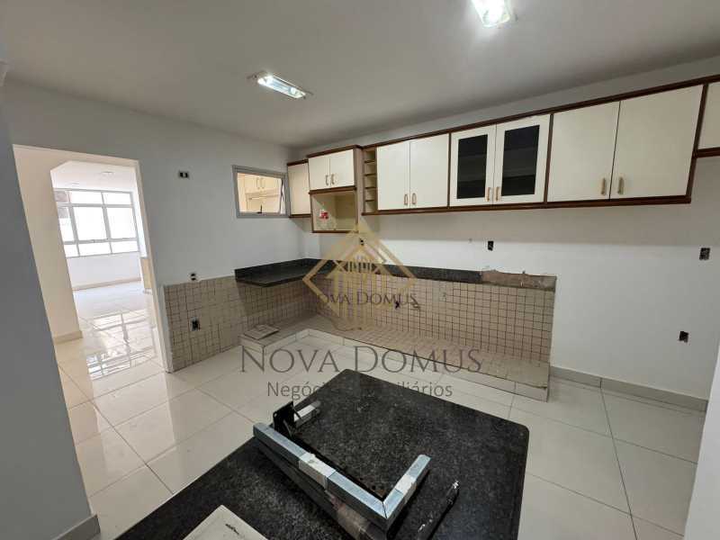 Casa, 4 quartos, 234 m² - Foto 1