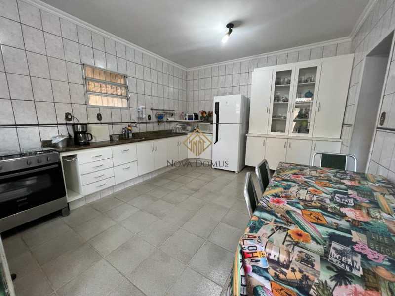 Casa à venda com 3 quartos, 196m² - Foto 23