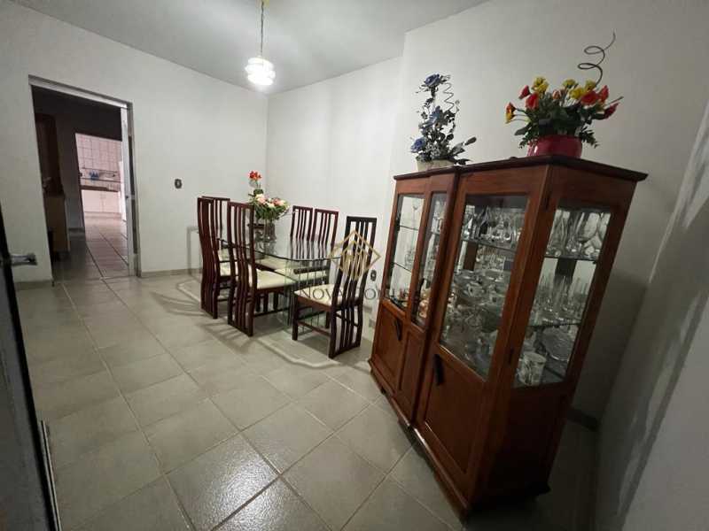 Casa à venda com 3 quartos, 196m² - Foto 17