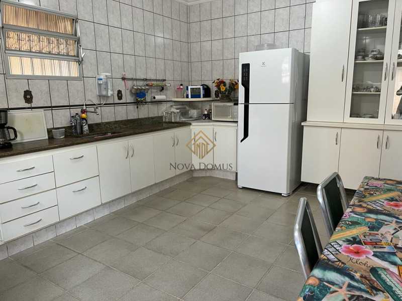 Casa à venda com 3 quartos, 196m² - Foto 25