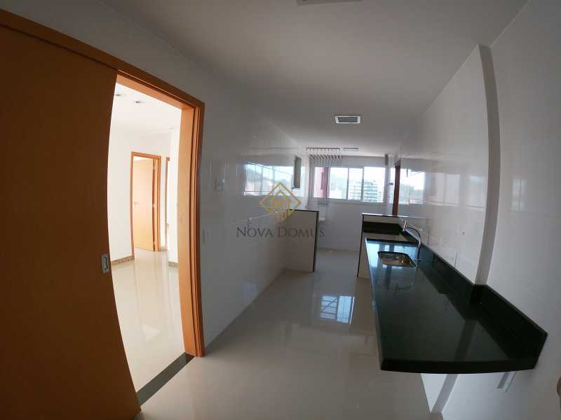 Apartamento à venda com 3 quartos, 100m² - Foto 14