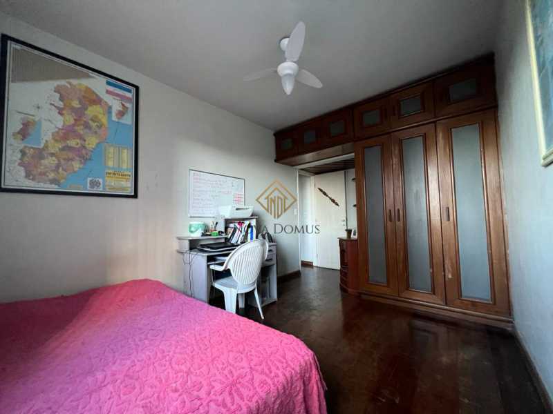 Apartamento à venda com 4 quartos, 180m² - Foto 19