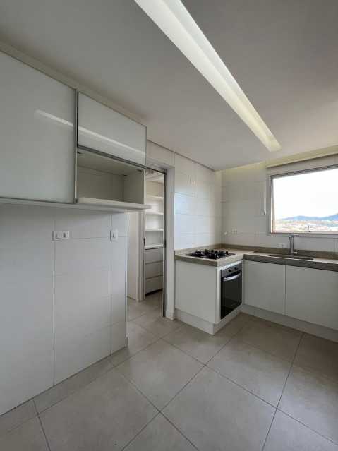 Apartamento à venda com 3 quartos, 118m² - Foto 13