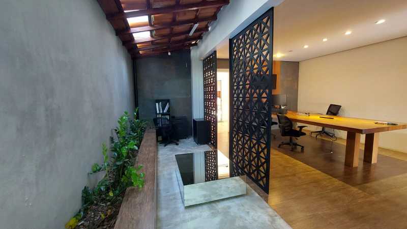 Casa Comercial à venda e aluguel com 5 quartos, 240m² - Foto 14