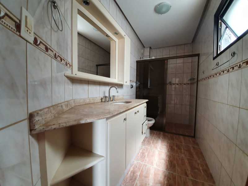 Apartamento à venda com 3 quartos, 181m² - Foto 11