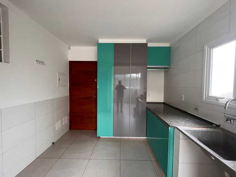 Casa à venda com 4 quartos, 340m² - Foto 14