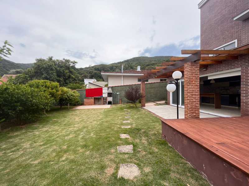 Casa à venda com 4 quartos, 340m² - Foto 27