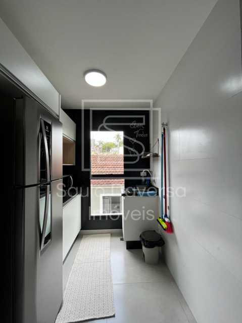 Apartamento à venda com 2 quartos, 61m² - Foto 3