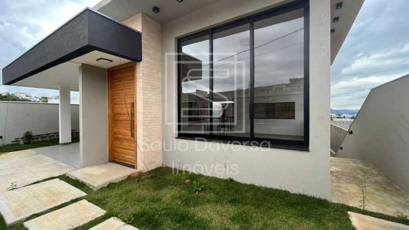 Casa à venda com 4 quartos, 300m² - Foto 1