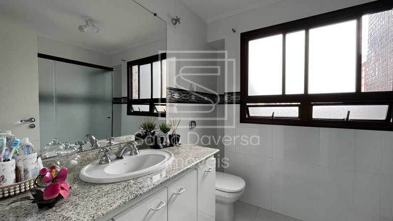 Apartamento à venda com 3 quartos, 180m² - Foto 13