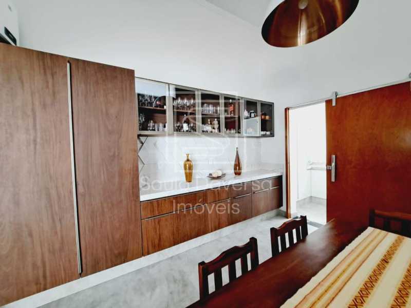 Casa à venda com 3 quartos, 317m² - Foto 9