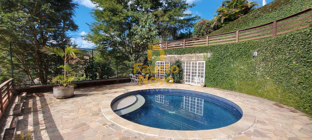 Casa de Condomínio à venda com 6 quartos, 800m² - Foto 2