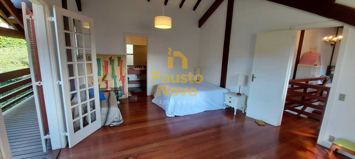 Casa de Condomínio à venda com 6 quartos, 800m² - Foto 9