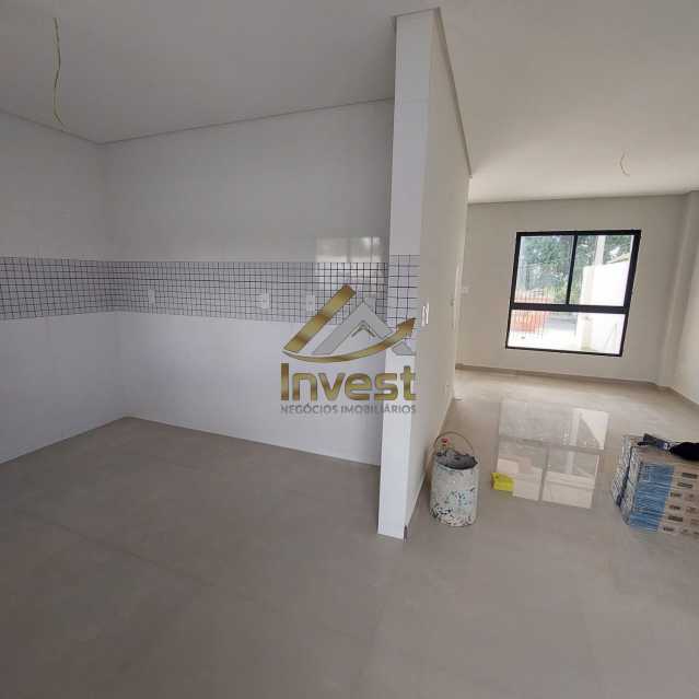 Casa à venda com 3 quartos, 110m² - Foto 7