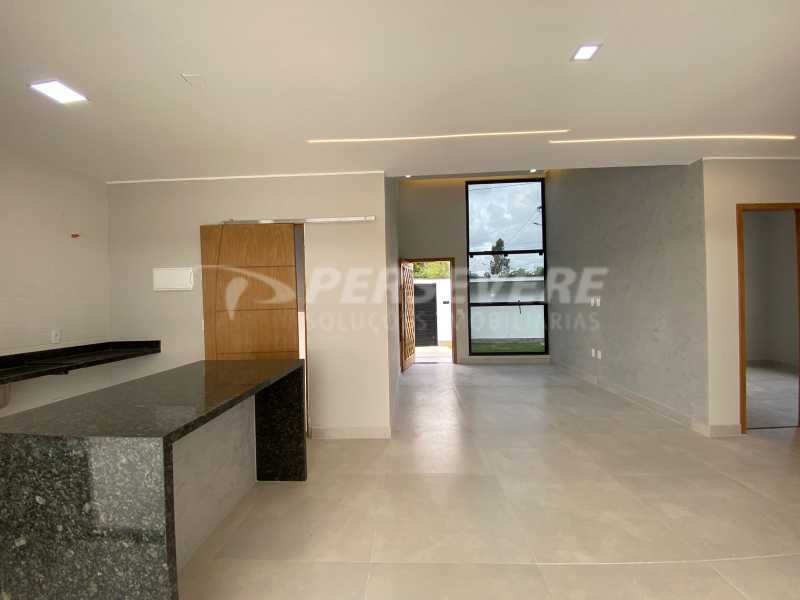 Casa à venda com 3 quartos, 104m² - Foto 2