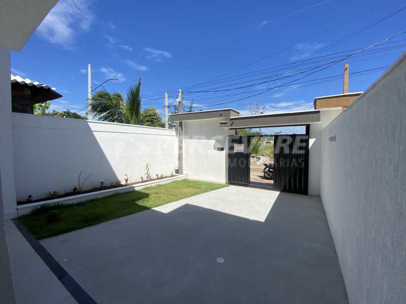 Casa à venda com 3 quartos, 105m² - Foto 2