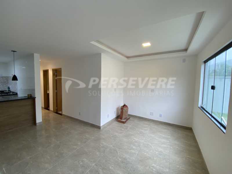 Casa à venda com 3 quartos, 80m² - Foto 2