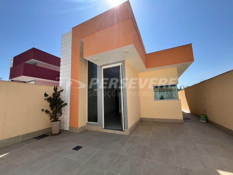 Casa à venda com 3 quartos, 100m² - Foto 1