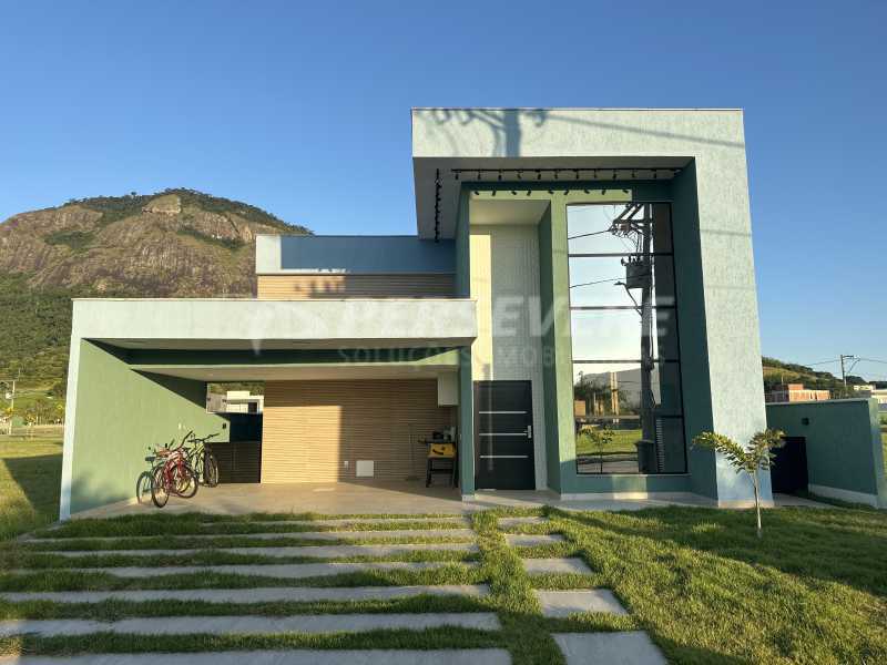 Casa de Condomínio à venda com 3 quartos, 168m² - Foto 2