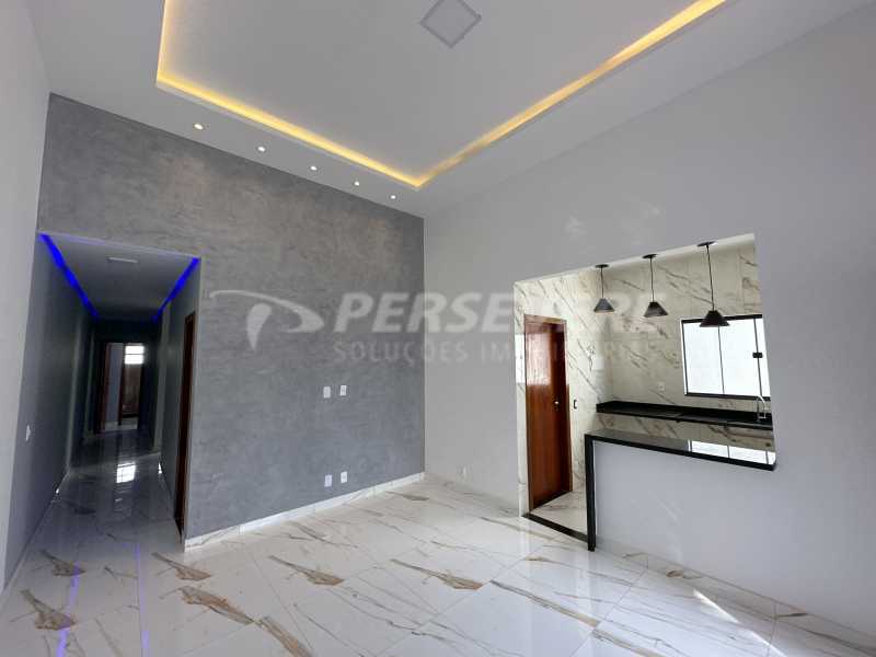 Casa à venda com 3 quartos, 94m² - Foto 4