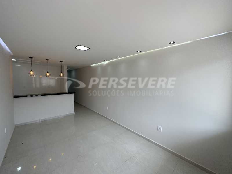 Casa à venda com 3 quartos, 100m² - Foto 5