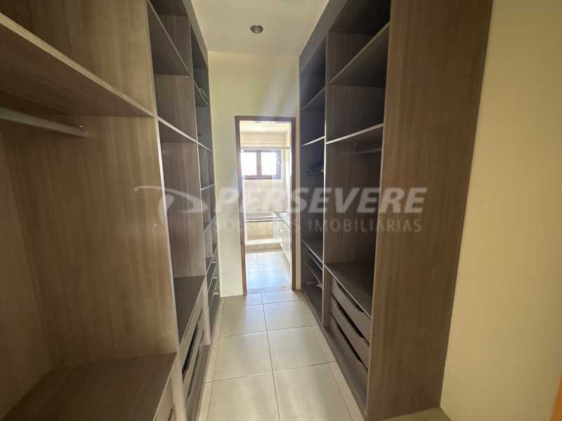 Casa de Condomínio à venda com 4 quartos, 220m² - Foto 17