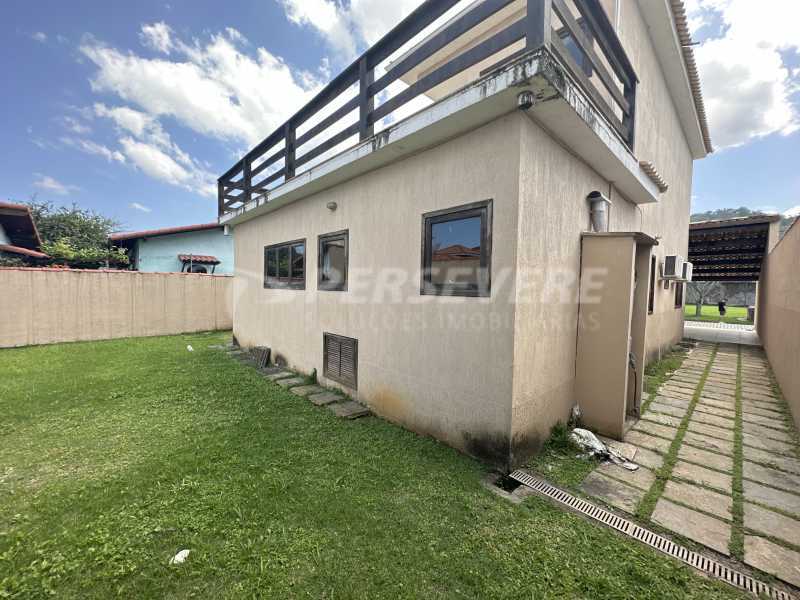 Casa de Condomínio à venda com 4 quartos, 220m² - Foto 23