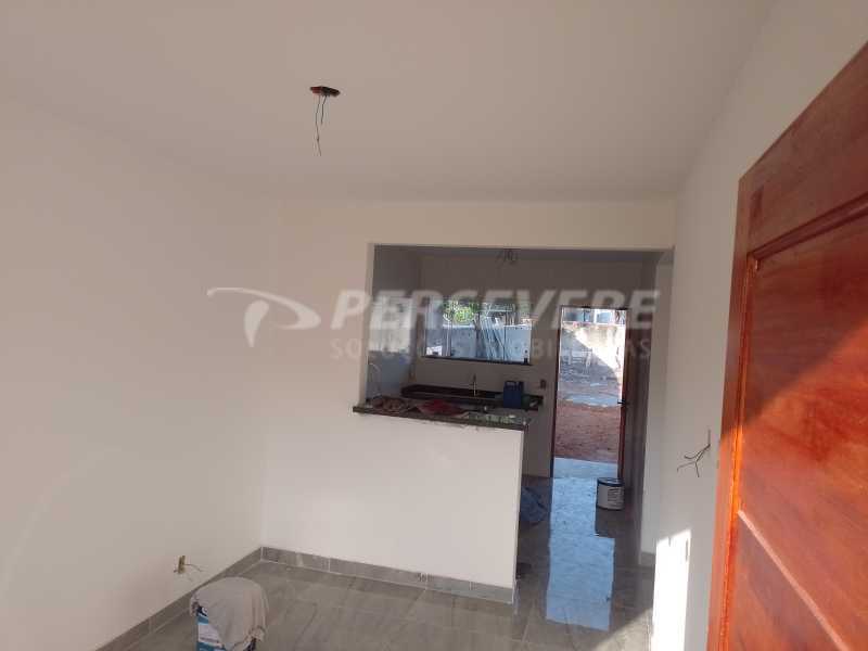 Casa à venda com 2 quartos, 65m² - Foto 2