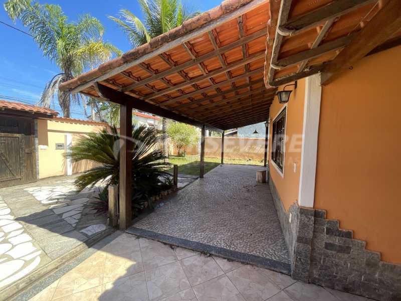 Casa à venda com 3 quartos, 209m² - Foto 2