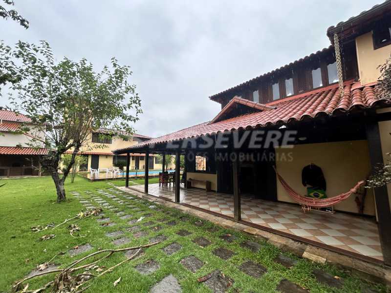 Casa à venda com 5 quartos, 248m² - Foto 2