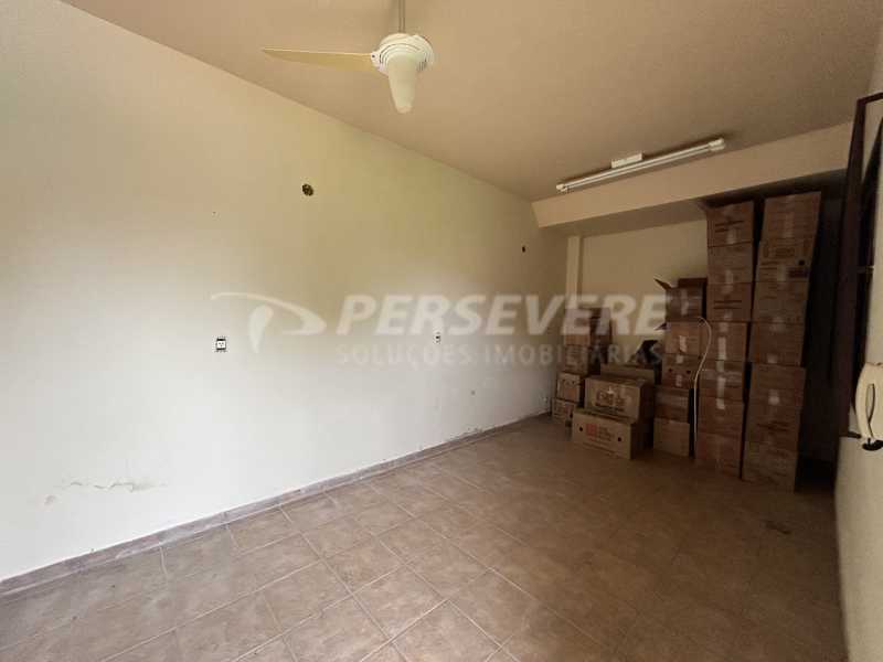 Casa à venda com 5 quartos, 248m² - Foto 9