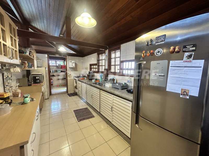 Casa à venda com 5 quartos, 248m² - Foto 18