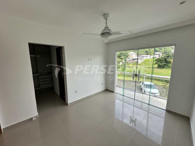 Casa de Condomínio à venda com 5 quartos, 240m² - Foto 11