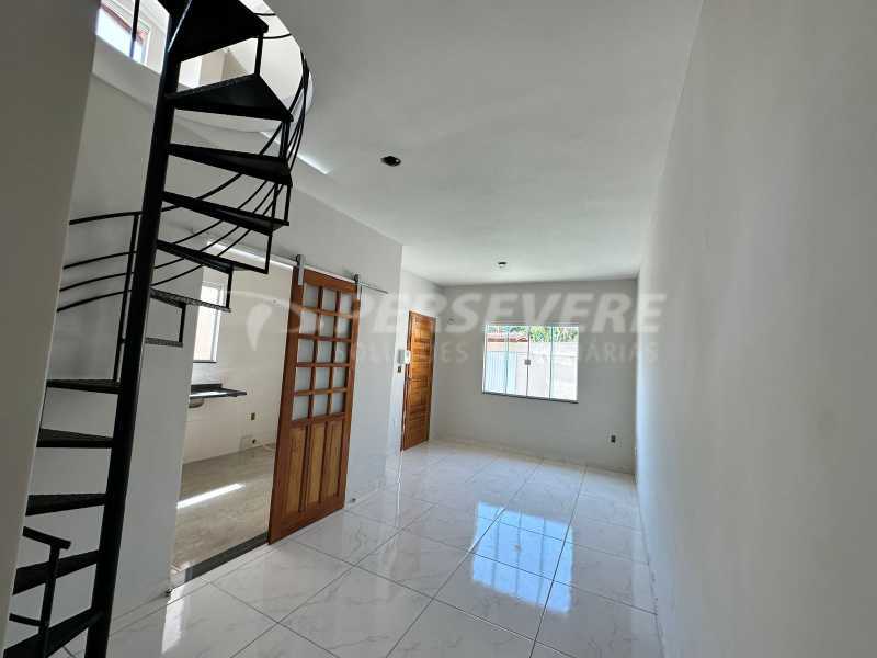 Casa à venda com 3 quartos, 156m² - Foto 2