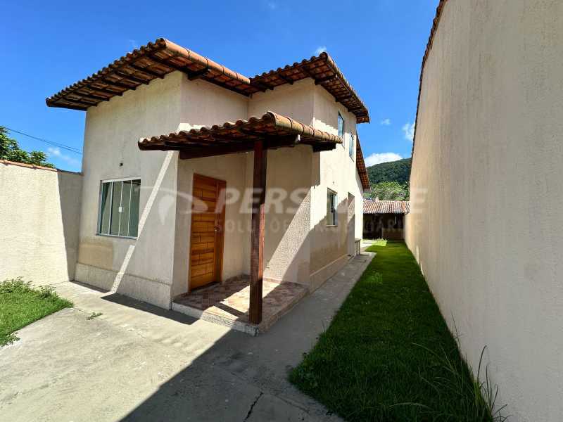 Casa à venda com 3 quartos, 156m² - Foto 1