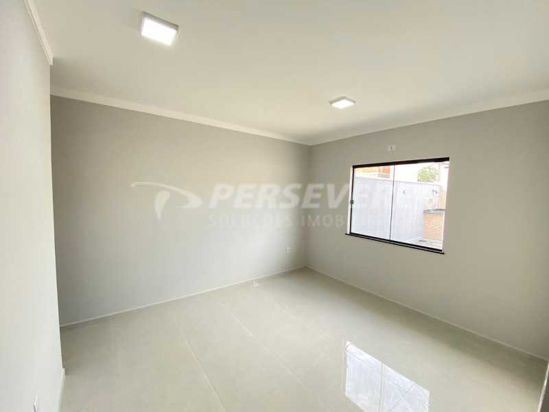 Casa à venda com 2 quartos, 73m² - Foto 12