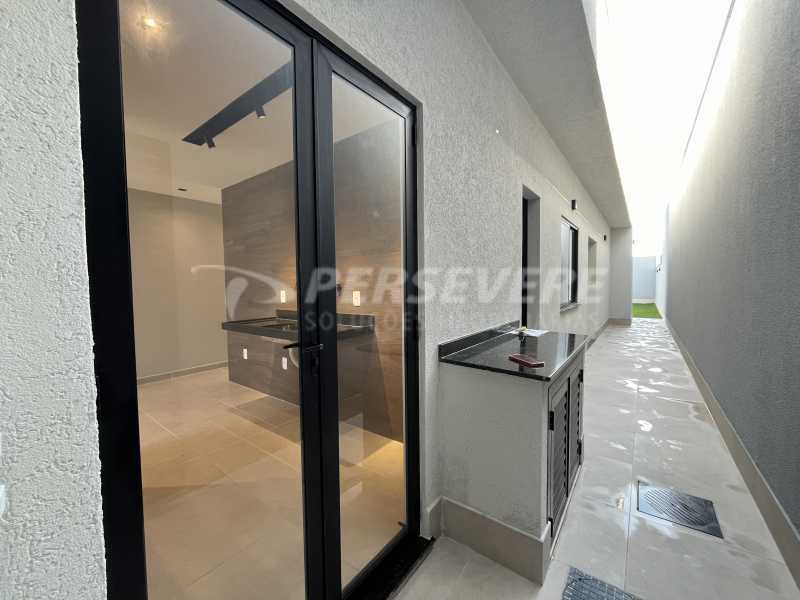 Casa à venda com 2 quartos, 90m² - Foto 14