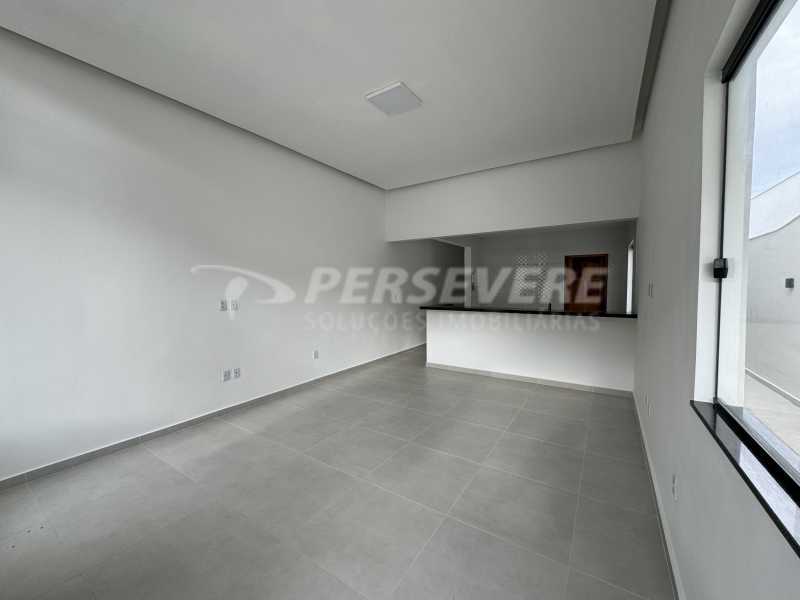 Casa à venda com 3 quartos, 110m² - Foto 3