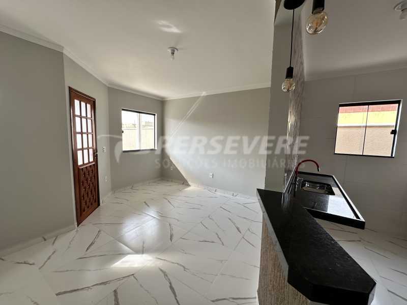 Casa à venda com 2 quartos, 182m² - Foto 3