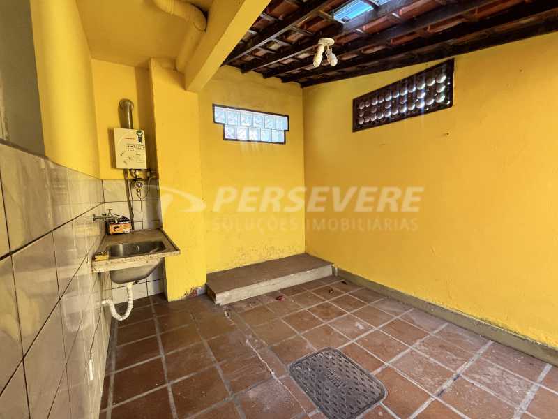 Casa à venda com 3 quartos, 80m² - Foto 12