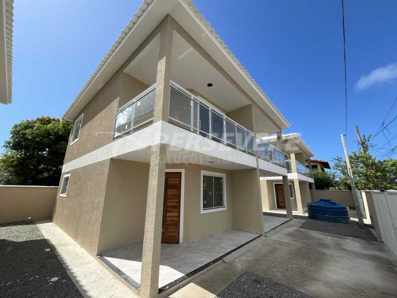 Casa à venda com 2 quartos, 80m² - Foto 1