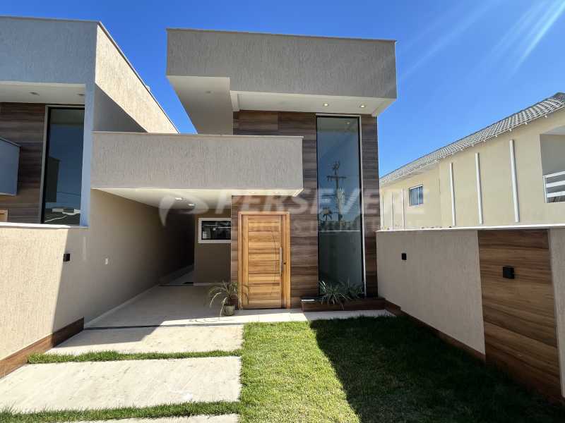 Casa à venda com 3 quartos, 100m² - Foto 1