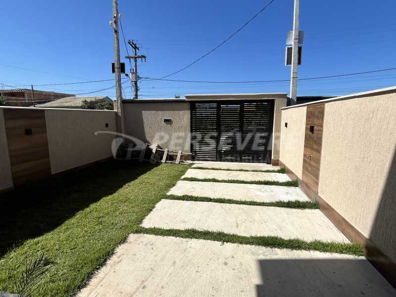 Casa à venda com 3 quartos, 100m² - Foto 2