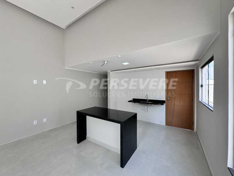 Casa à venda com 3 quartos, 90m² - Foto 4