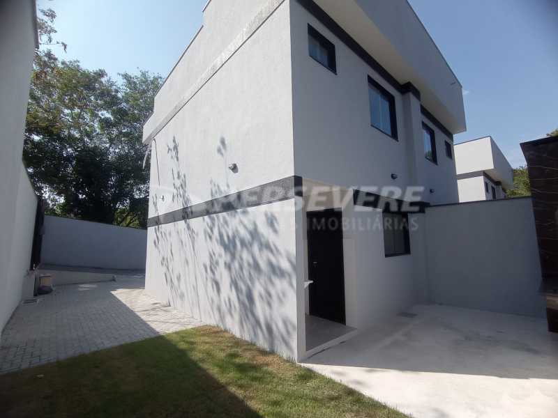 Casa à venda com 2 quartos, 79m² - Foto 11